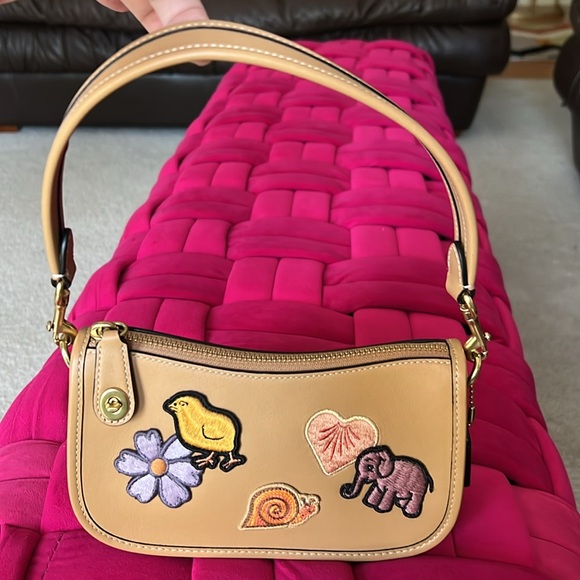 Coach Swinger Bag-NWOT - Picture 4 of 16